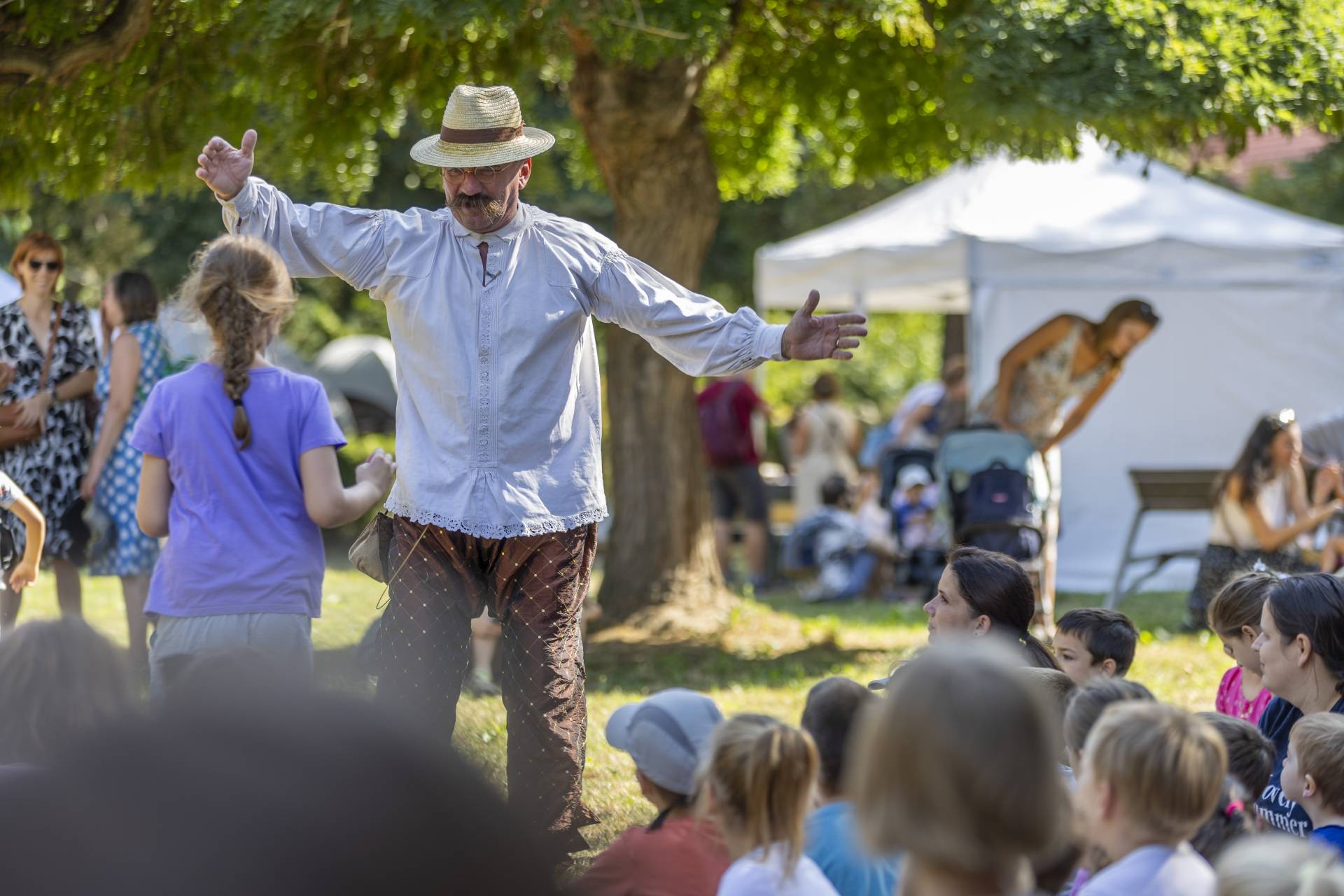 Gulyás László vándormuzsikus 2024 fotó: Mészáros Zsolt
