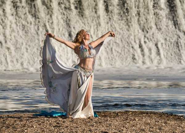 MIRA Orient Art és vendégeik orientális tánc show