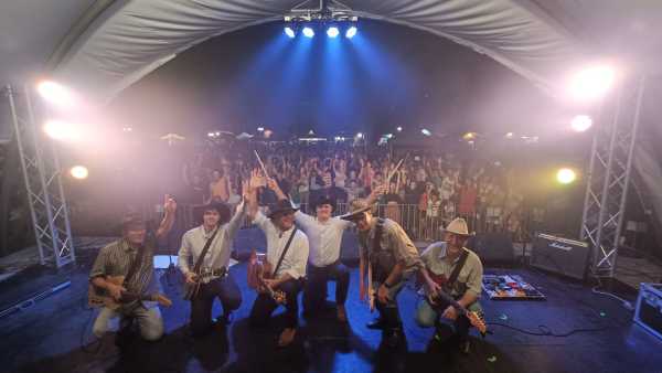 VARNYÚ COUNTRY KONCERT és Rolika Vándorcipő díj átadása
